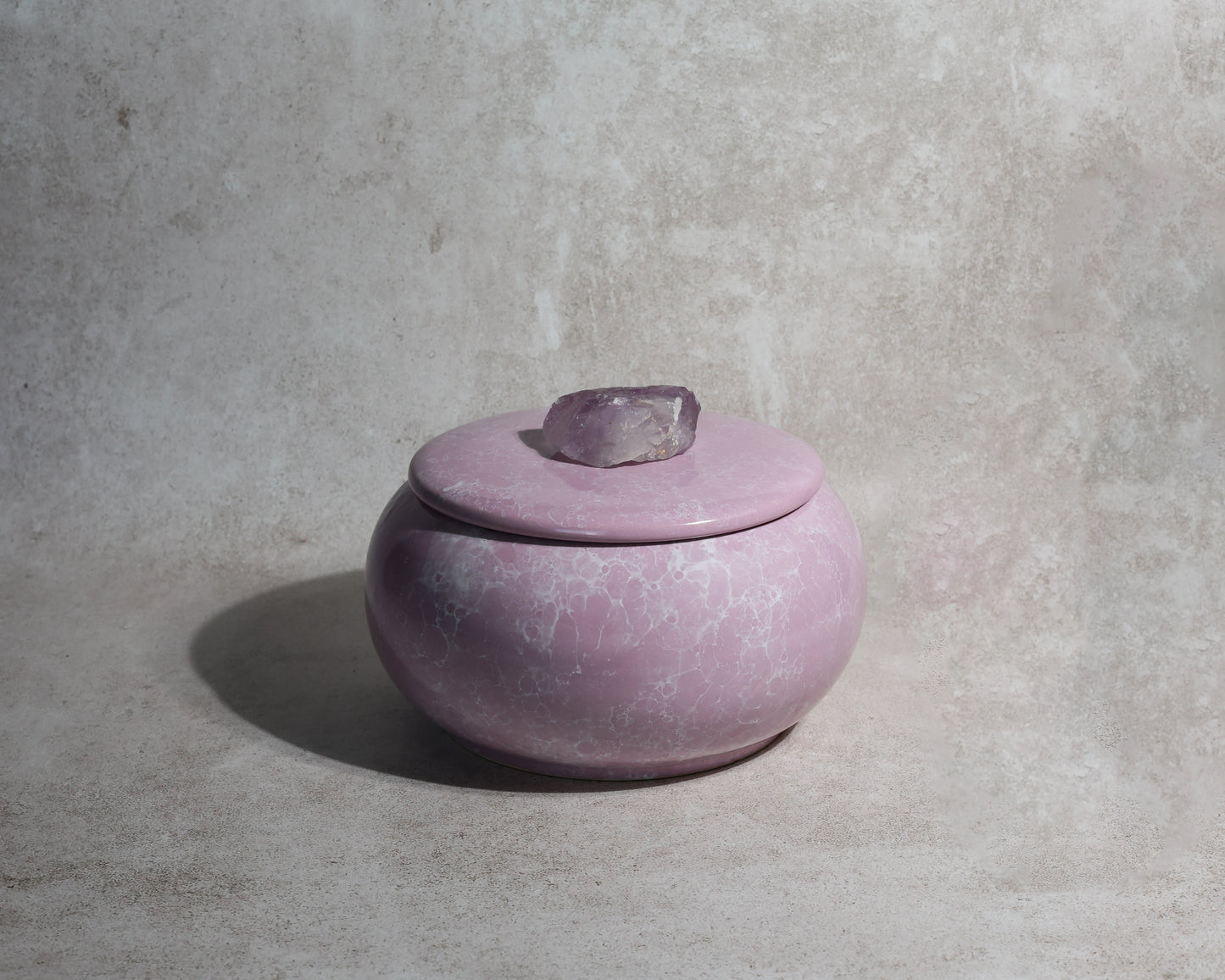 Vela-catalara-jumbo-morada-aromatica-con-cuarzo
