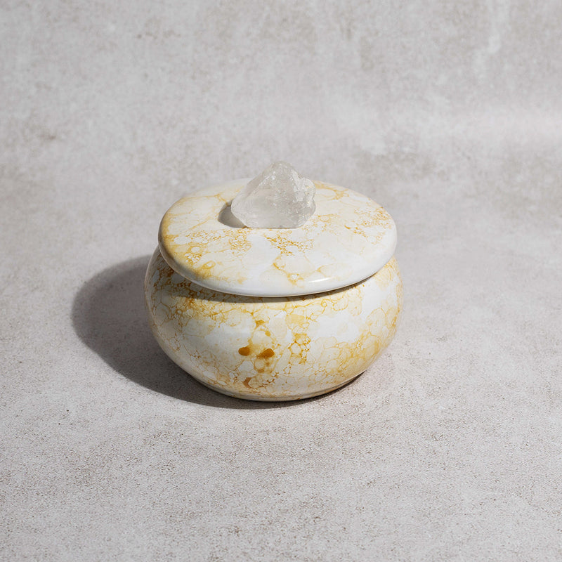 vela-amarilla-aromatica-decoracion-cuarzo