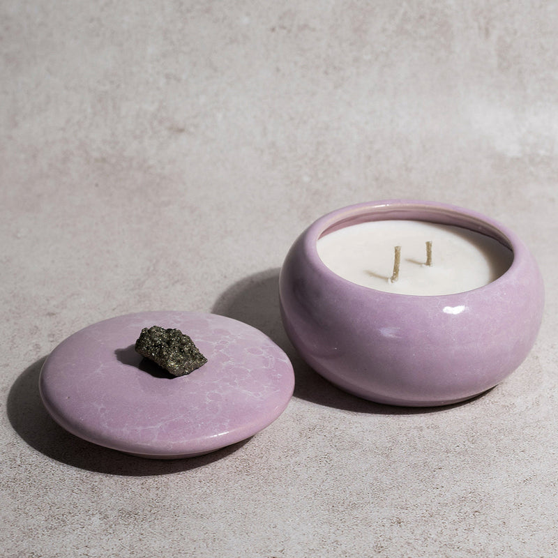 vela-aromatica-lavanda-decoracion-con-piedra