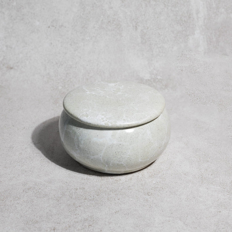 vela-aromatica-blanco-marmoleado-decoracion-amelia