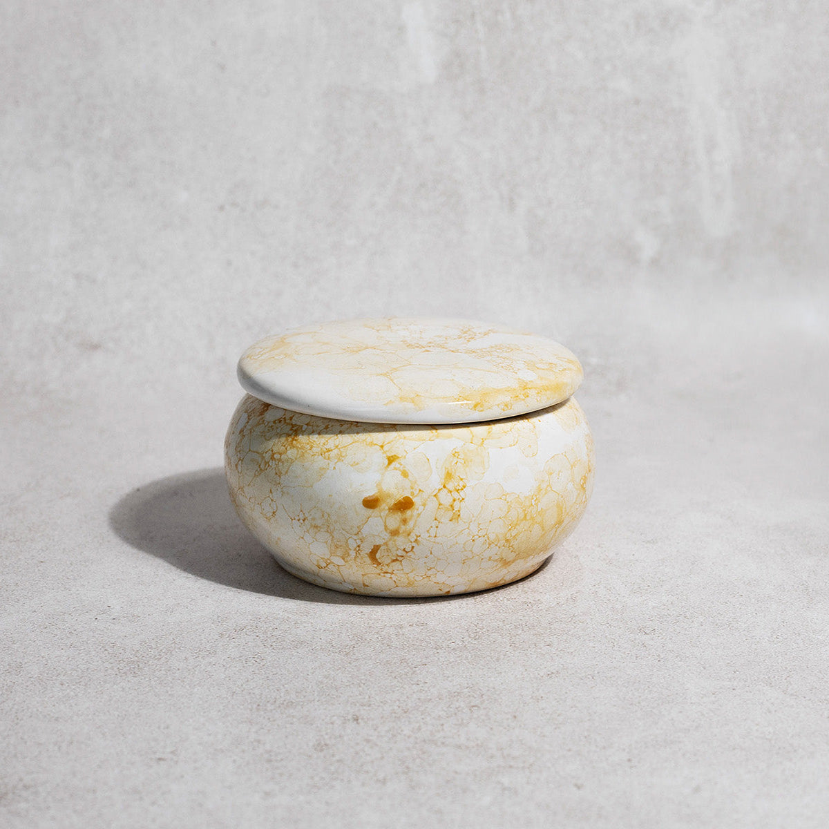 vela-amarilla-aromatica-decoracion